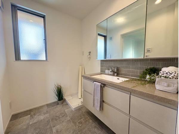 洗面スペースも高級感を感じますね！