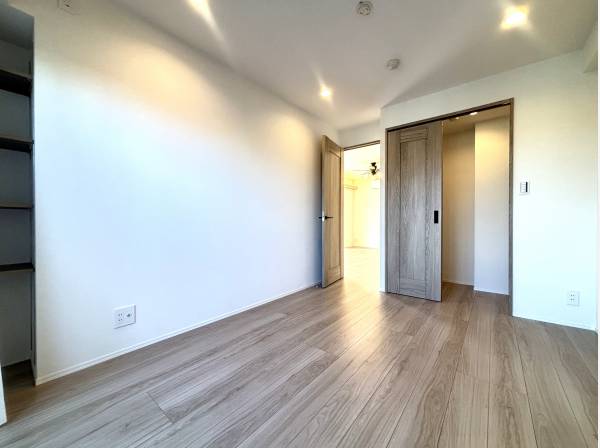 洋室は2部屋ございます