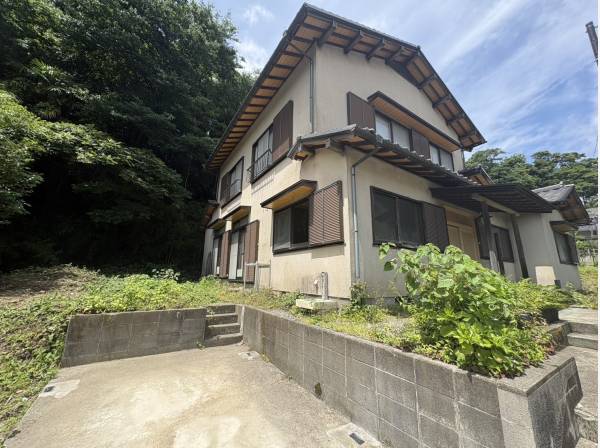 緑に包まれたお家です