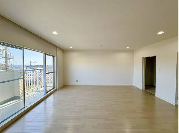 リビングからでも海を望むことができます