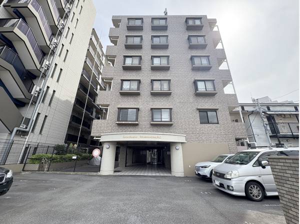 マンションの外観です。