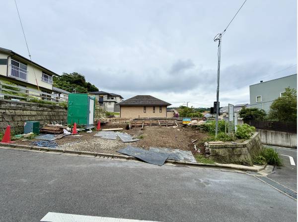 間口も広く、駐車しやすいですね。