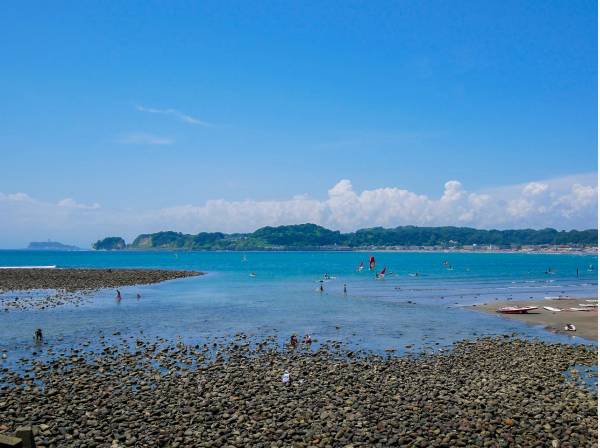 材木座海岸 徒歩25分(約2km)