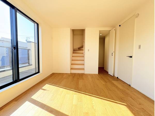 南向きの洋室7帖