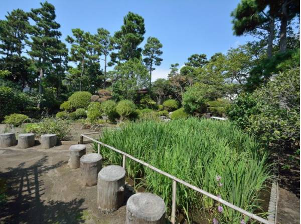 氷室椿庭園まで徒歩9分（約650m）