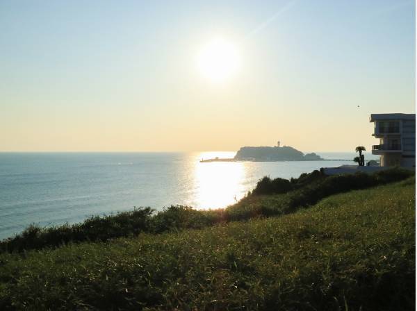 海まで徒歩3分(約320m)