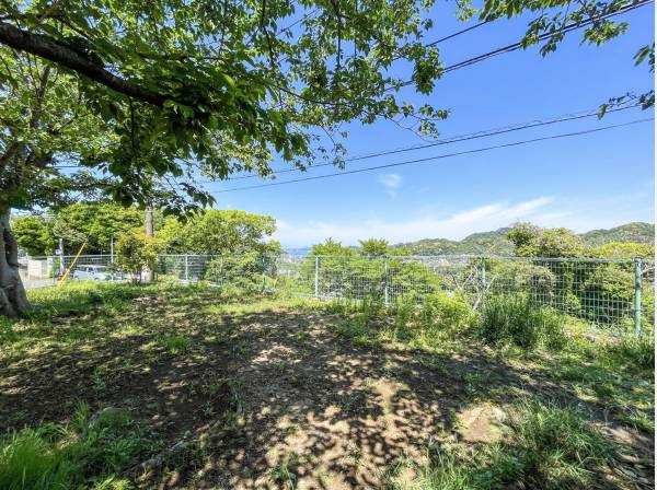 一色台中央公園 徒歩5分(約330m)