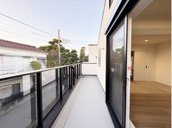 ワイドバルコニー