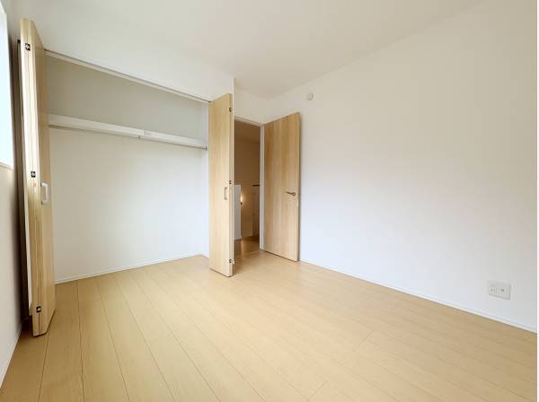 約4.8帖のお部屋です。