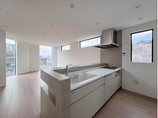 景色を愉しみながらお料理ができるオープンキッチン