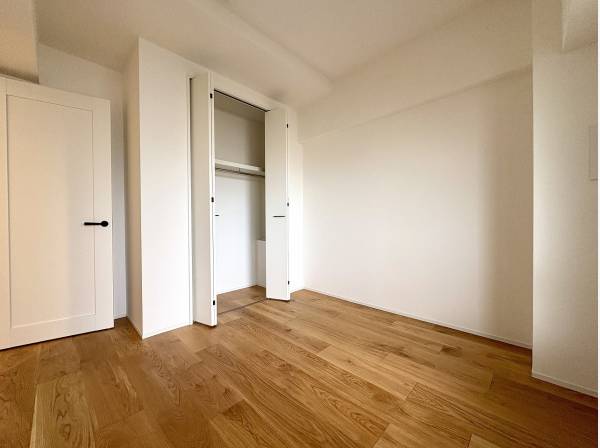 収納付きの使いやすい居室