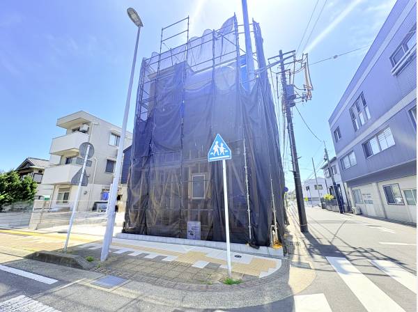 平塚駅徒歩9分の好立地！
開放感あふれる角地に新地物件が誕生します