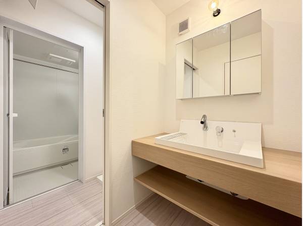 パウダールーム