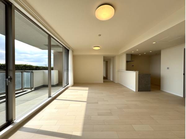 約24帖のLDKは、開放感と機能性を兼ね備えたゆとりの設計。