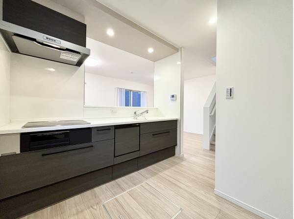 広々としたキッチンスペース