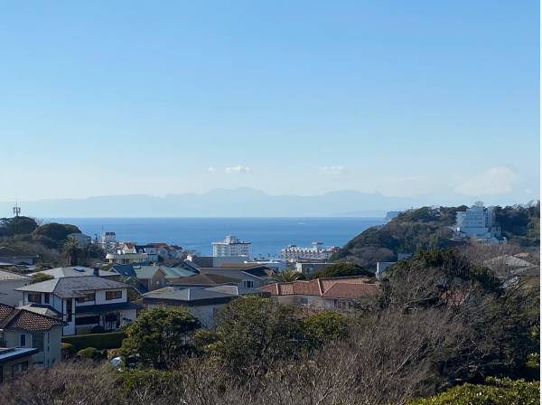 青い海、そして富士山を望む湘南景色