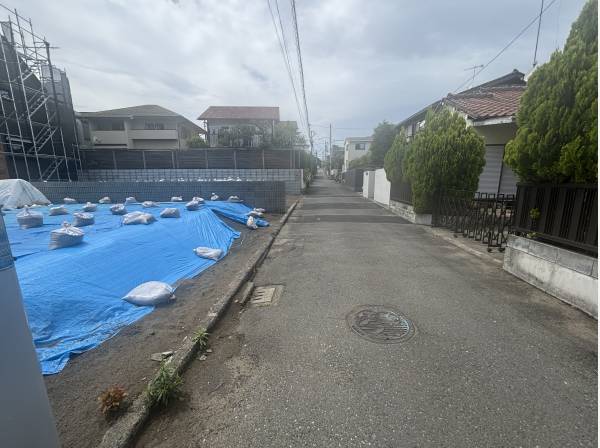 全面道路は４mです
