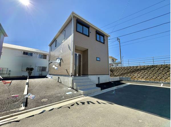 南側にも視線が抜けますので、まるで角地のような印象です。