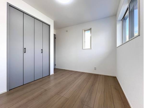 全ての居室に収納が完備されています