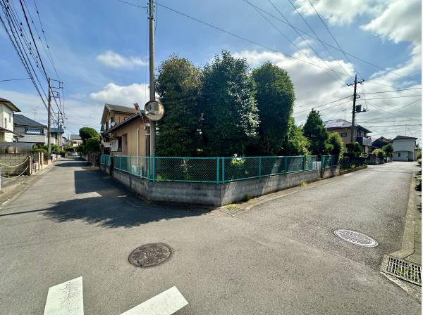 角地に位置した開放感あふれる立地