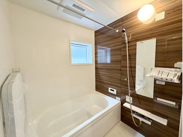 浴室乾燥機付きバスルーム