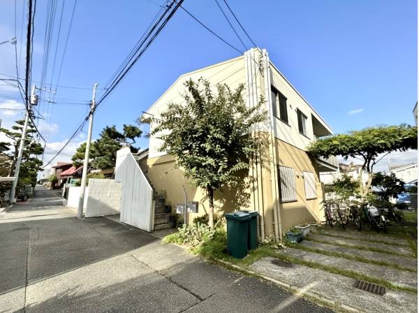 低層のマンションタイプ