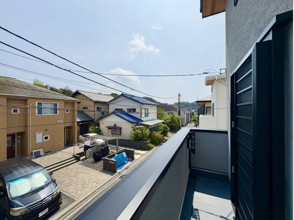バルコニーは日当たり風通し良好