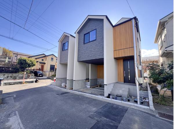 車通りの少ない場所です