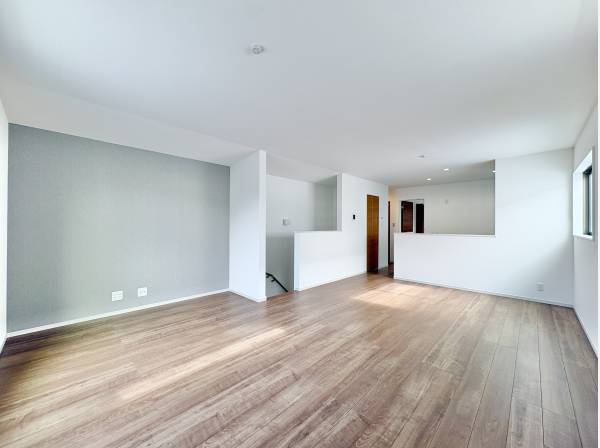 20帖のLDKは余裕のある大空間です。