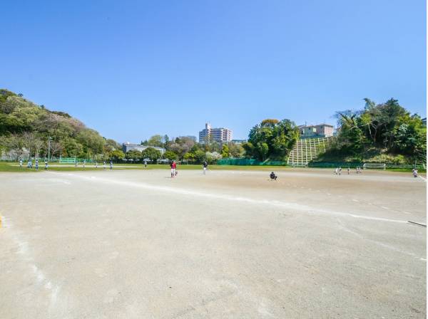 大鋸運動公園まで徒歩5分（約400m）