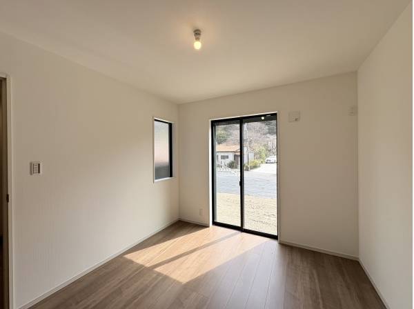 落ち着きのある洋室