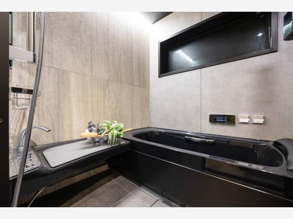 ラグジュアリー仕様のバスルーム