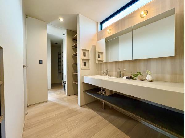 パウダールーム・バスルーム！