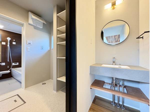 パウダールーム