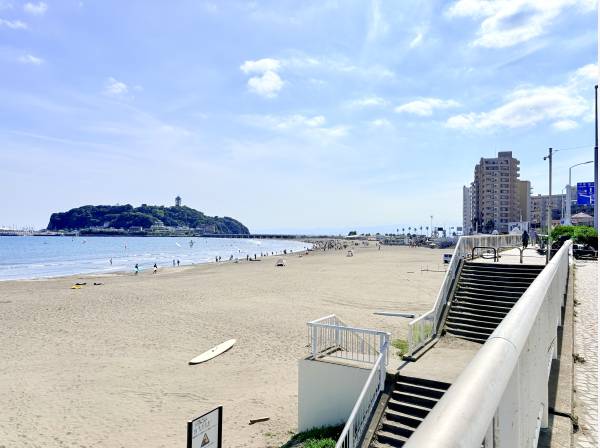 憧れの湘南ライフ！江の島を望むビーチでマリンスポーツを満喫