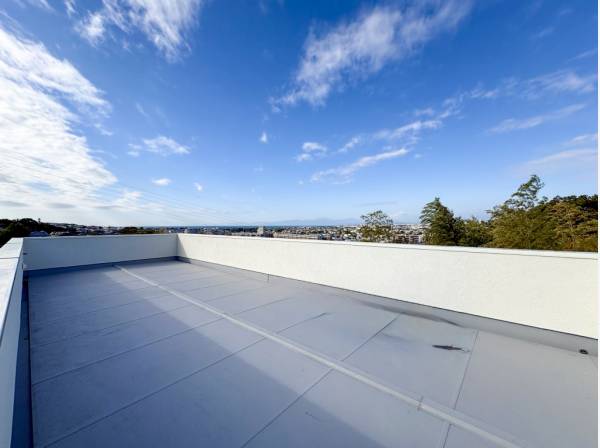 《roof balcony》約30帖の大型ルーフバルコニー