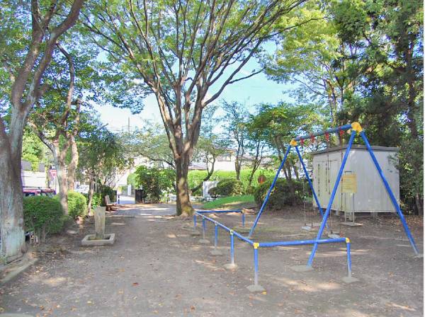 日当公園まで約450m・徒歩約6分