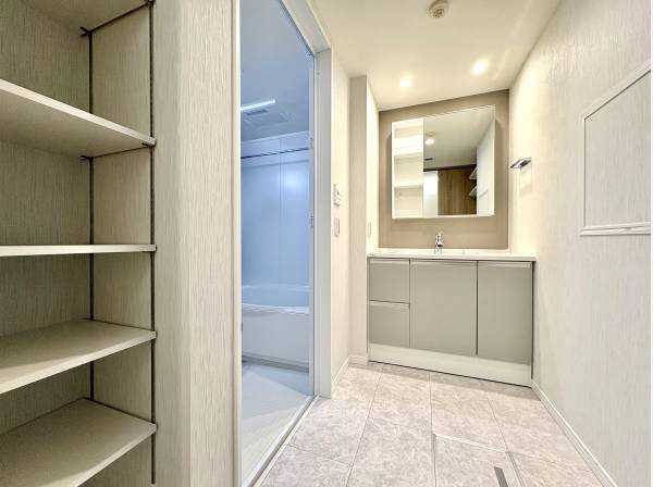 パウダールーム