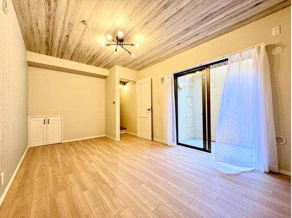 地下にもお部屋が！