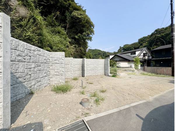 防護壁を施工済みのため、土砂災害特別警戒区域でも通常通り建築可能です！
