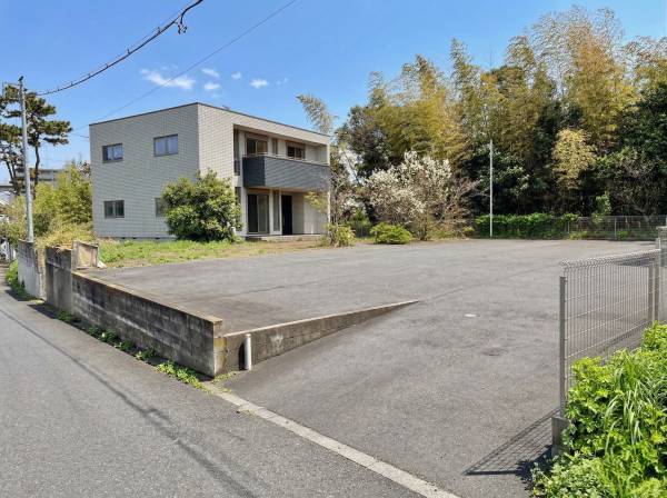 駐車場は10台以上可能