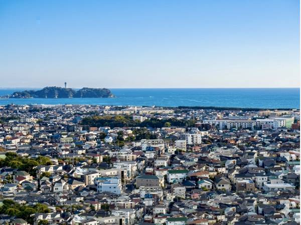 江ノ島もしっかりと眺めます、