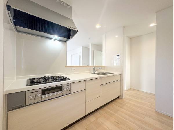 会話の弾むキッチンスペースは奥行きもたっぷり