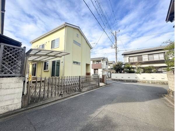 角地の開放感を味わえます