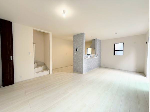 家族が集まってもゆとりある空間です