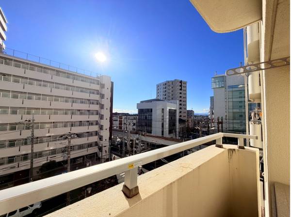 こちらはバルコニーからの眺望