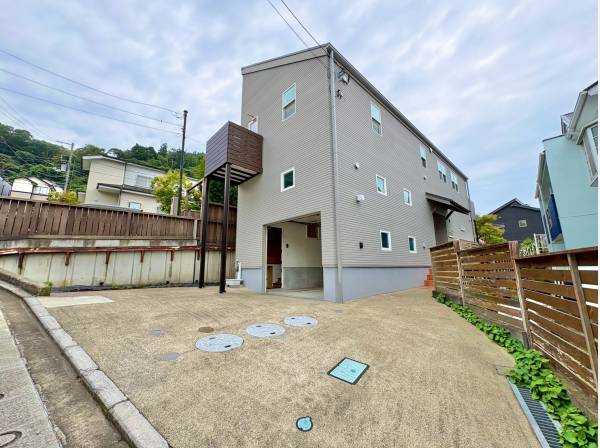 個性あふれる外観デザインが印象的な、こだわりの注文住宅です。