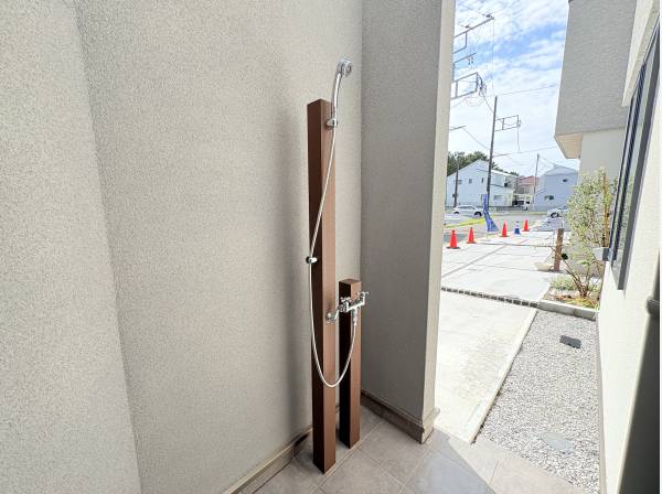 屋外シャワー付き