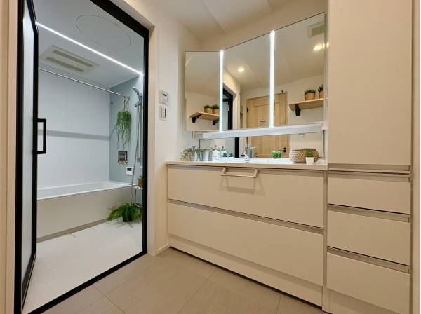 パウダールーム・バスルーム