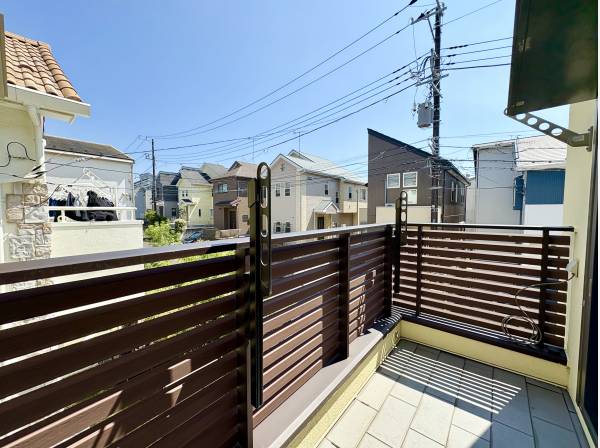 バルコニーは日当たり・風通し良好